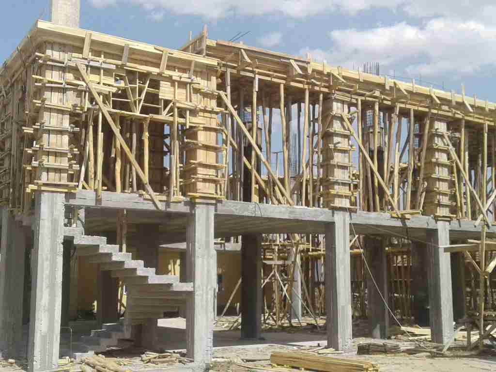 Almus İnşaat Kalıpçısı